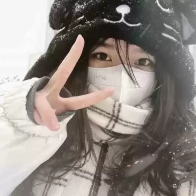 唐依童